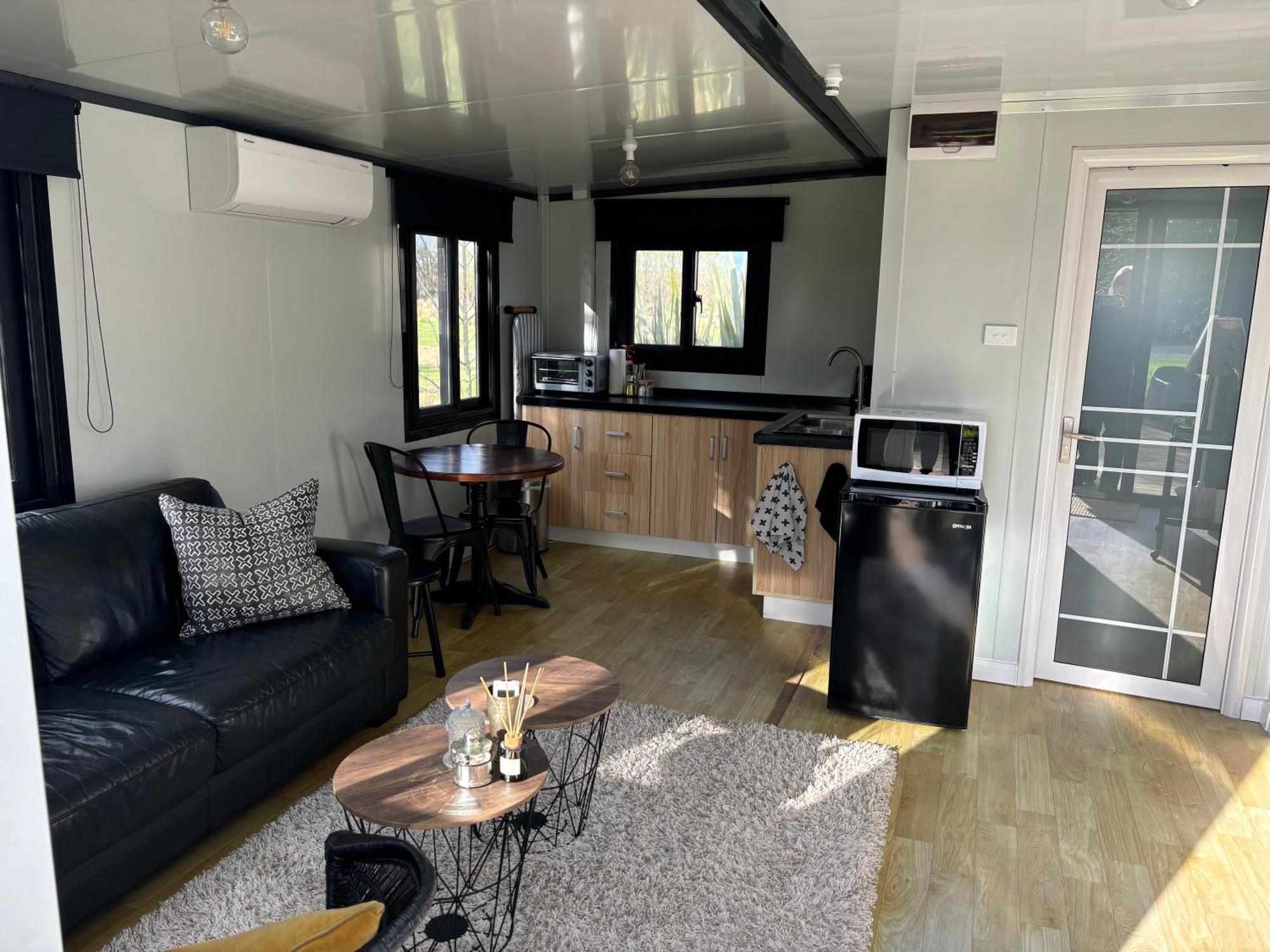 Adorable Little Container House Διαμέρισμα Hastings Εξωτερικό φωτογραφία