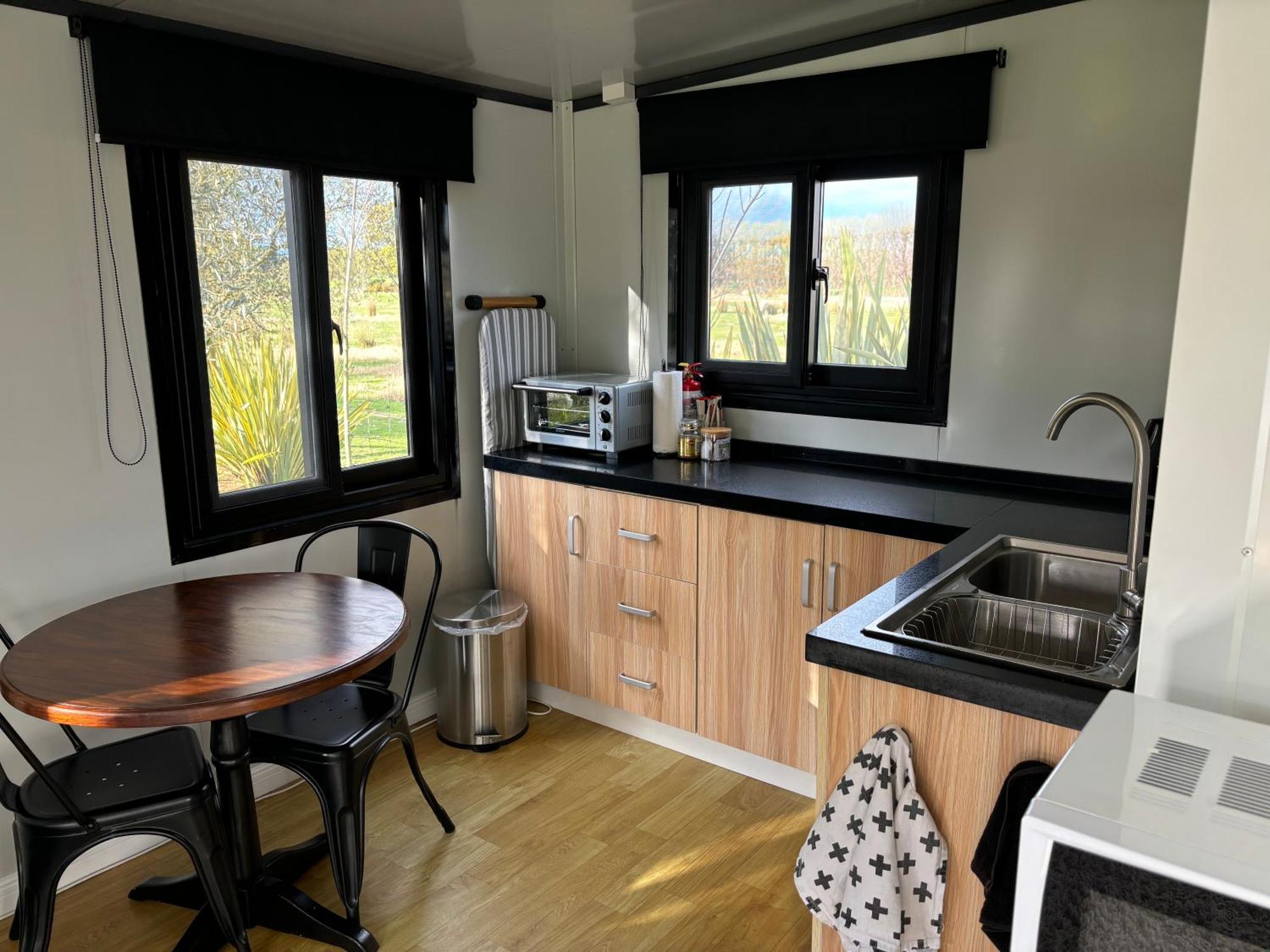 Adorable Little Container House Διαμέρισμα Hastings Εξωτερικό φωτογραφία